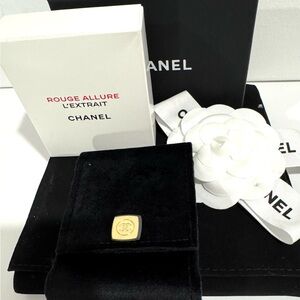 Chanel Rouge Allure Black Velvet Pouch with Mirror